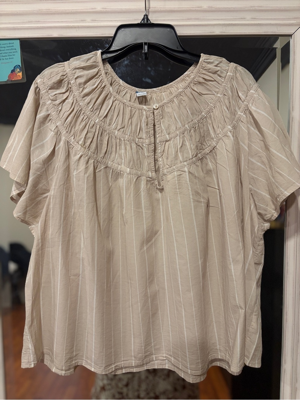 Old Navy Beige Short-Sleeve Top